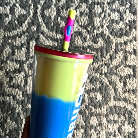 Starbucks Spring 2023 Colour Changing Tumbler with Silicone Straw Topper… - Picture 4 of 7